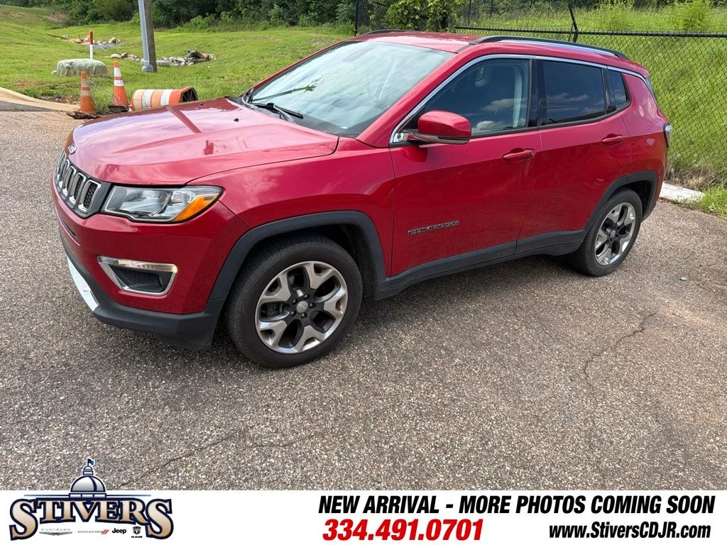 Used 2019 Red Jeep Limited image 5