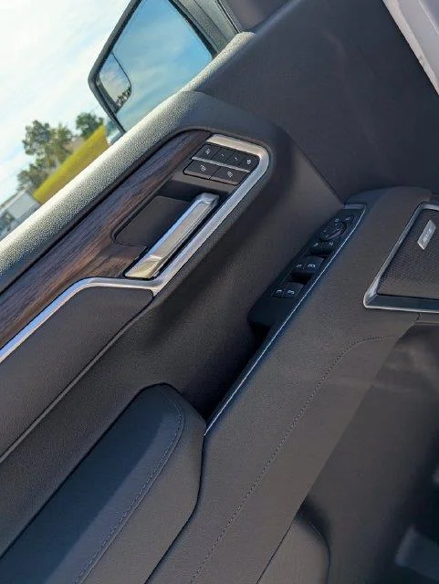 New 2026 Summit White GMC SLT image 11
