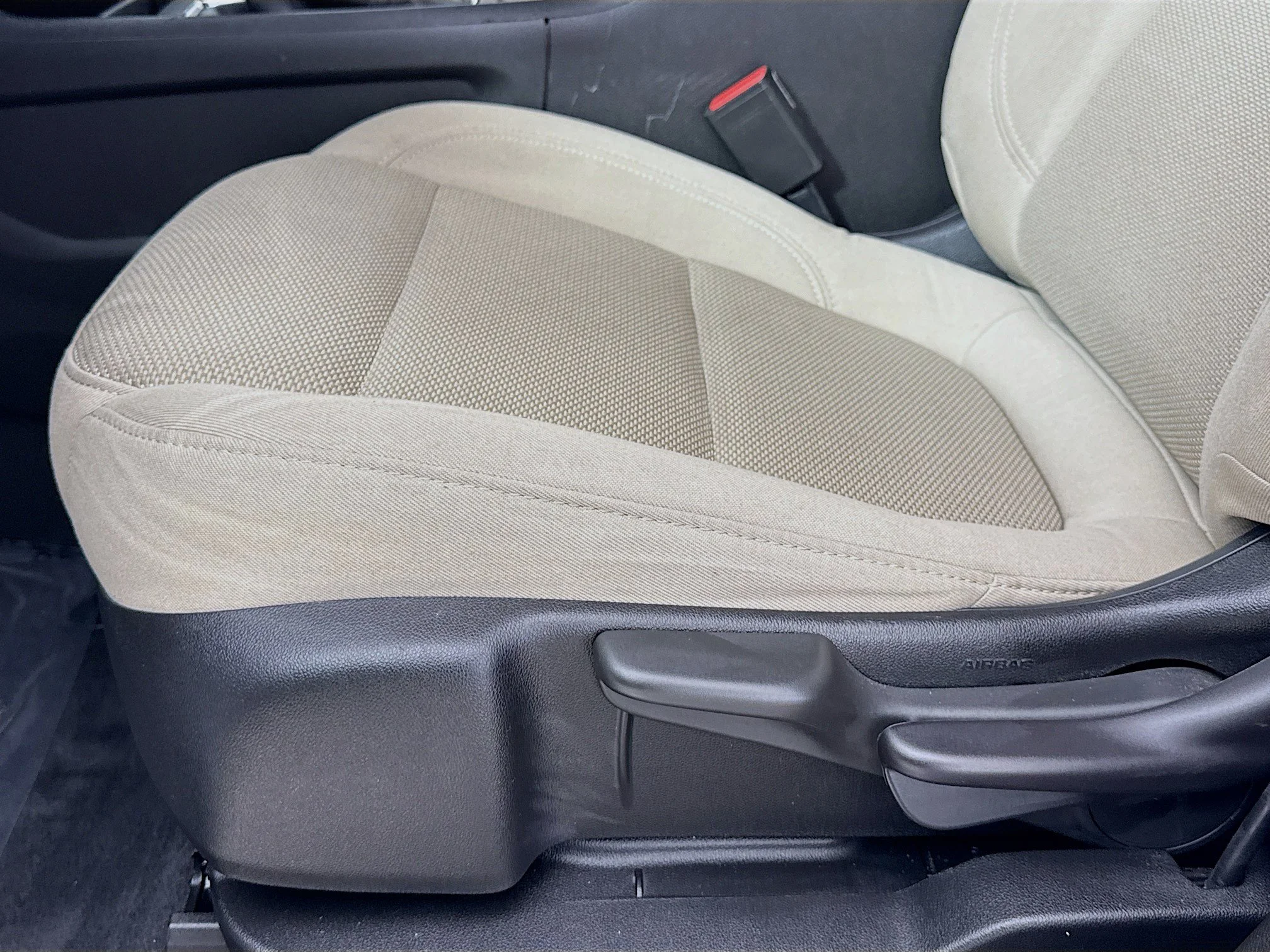 Used 2023 Summit White Chevrolet LS image 21