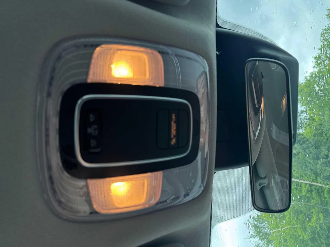 New 2026 White Hyundai SE image 20
