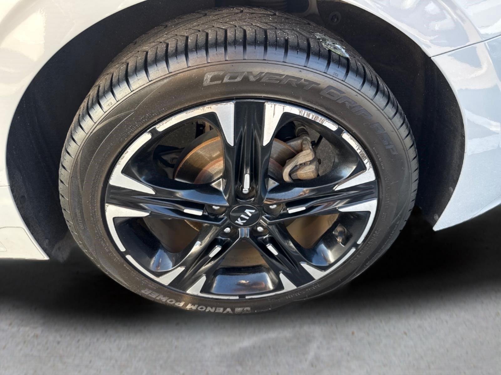 Used 2021 Wolf Gray Kia GT-Line image 7