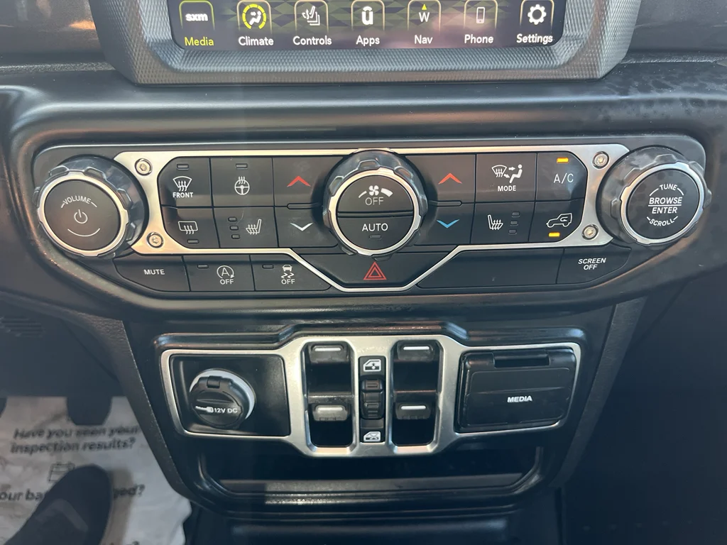Used 2021 Bright White Clearcoat Jeep Unlimited Sahara Altitude image 32