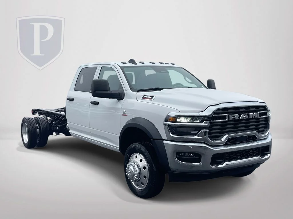 2026 RAM 4500 Tradesman 4X4 Crew Cab DRW 197" WB's photo