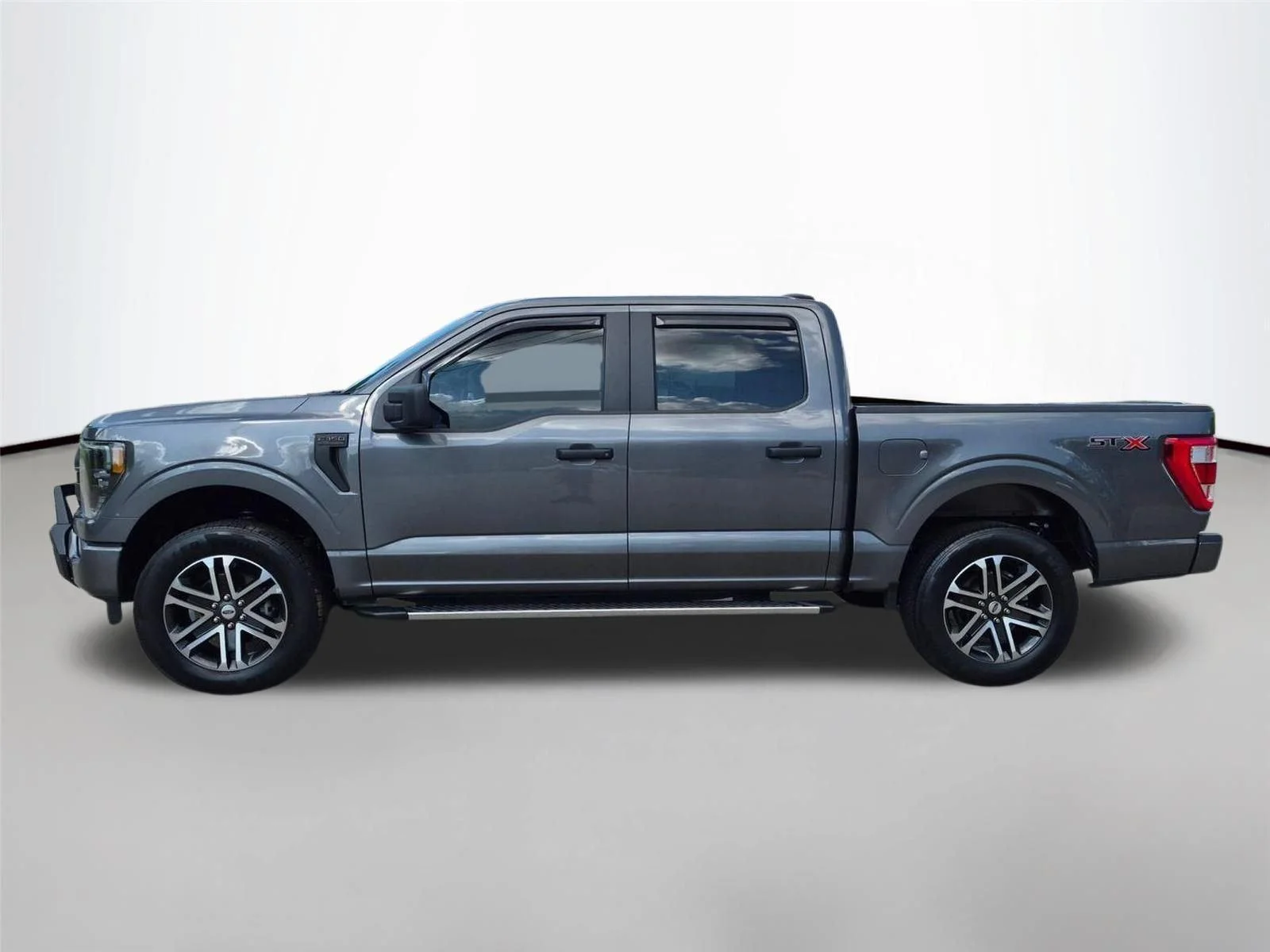 Used 2023 Carbonized Gray Metallic Ford XL image 8