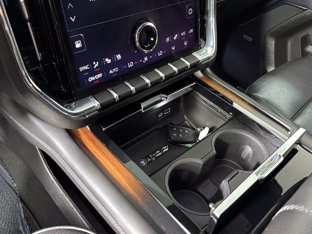 Certified Used 2025 Onyx Black GMC Denali image 25