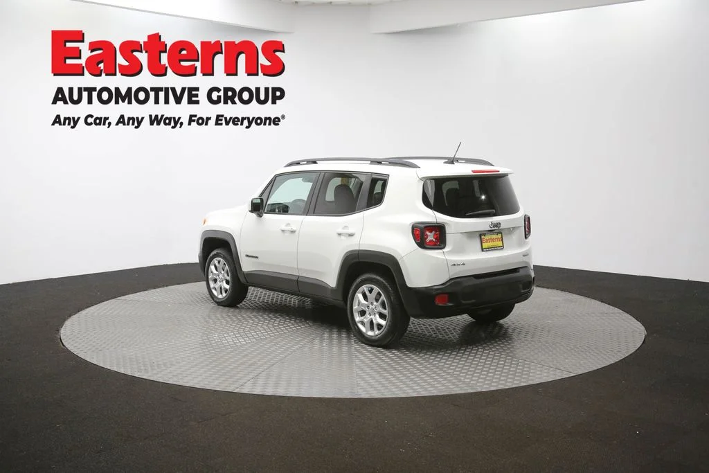 Used 2017 White Jeep Latitude image 62