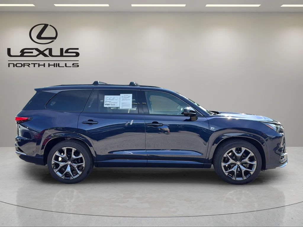 Used 2026  Lexus 500h F SPORT Performance Premium image 5