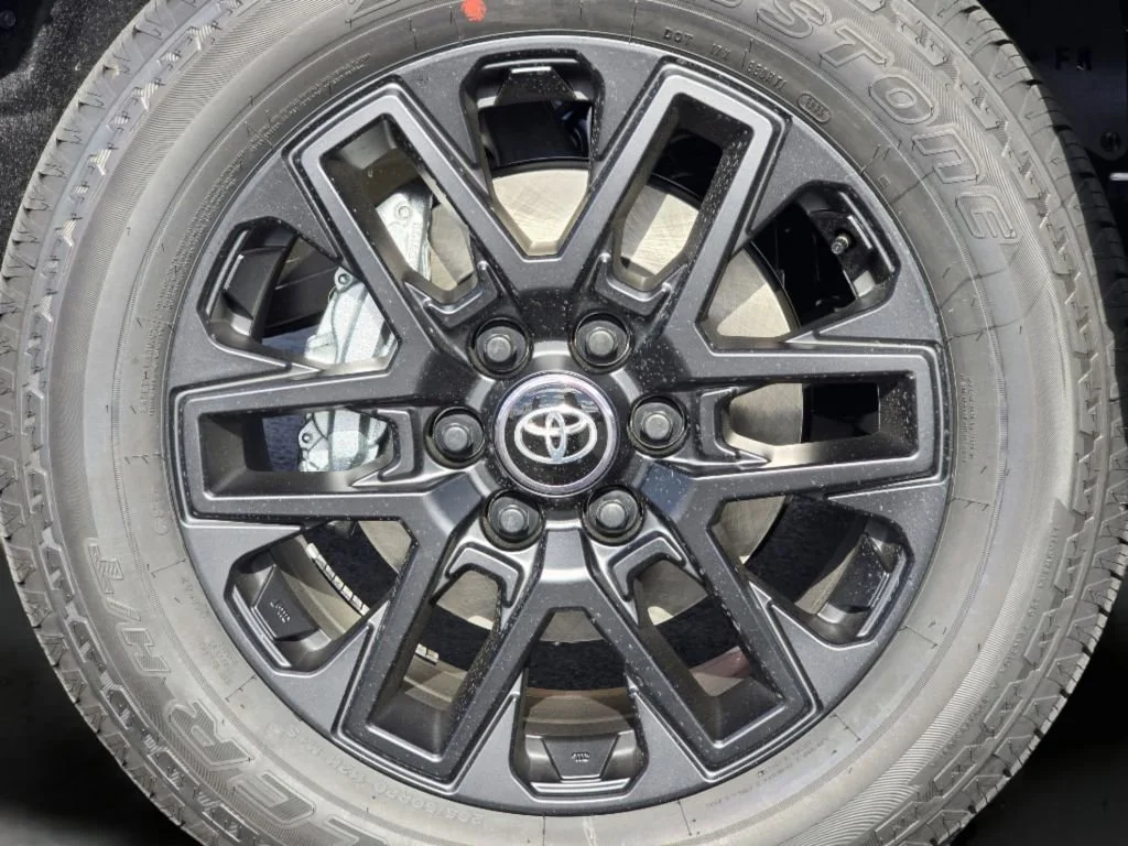 2026 Toyota Tundra Limited - Photo 35