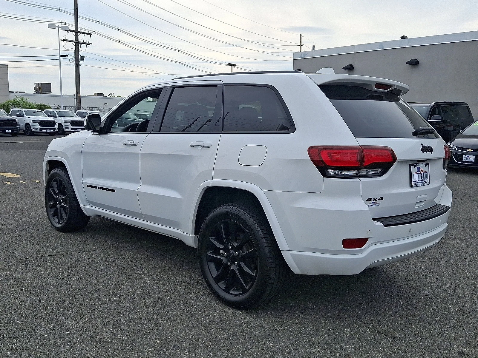 Certified Used 2021 Bright White Clearcoat Jeep Laredo X image 5