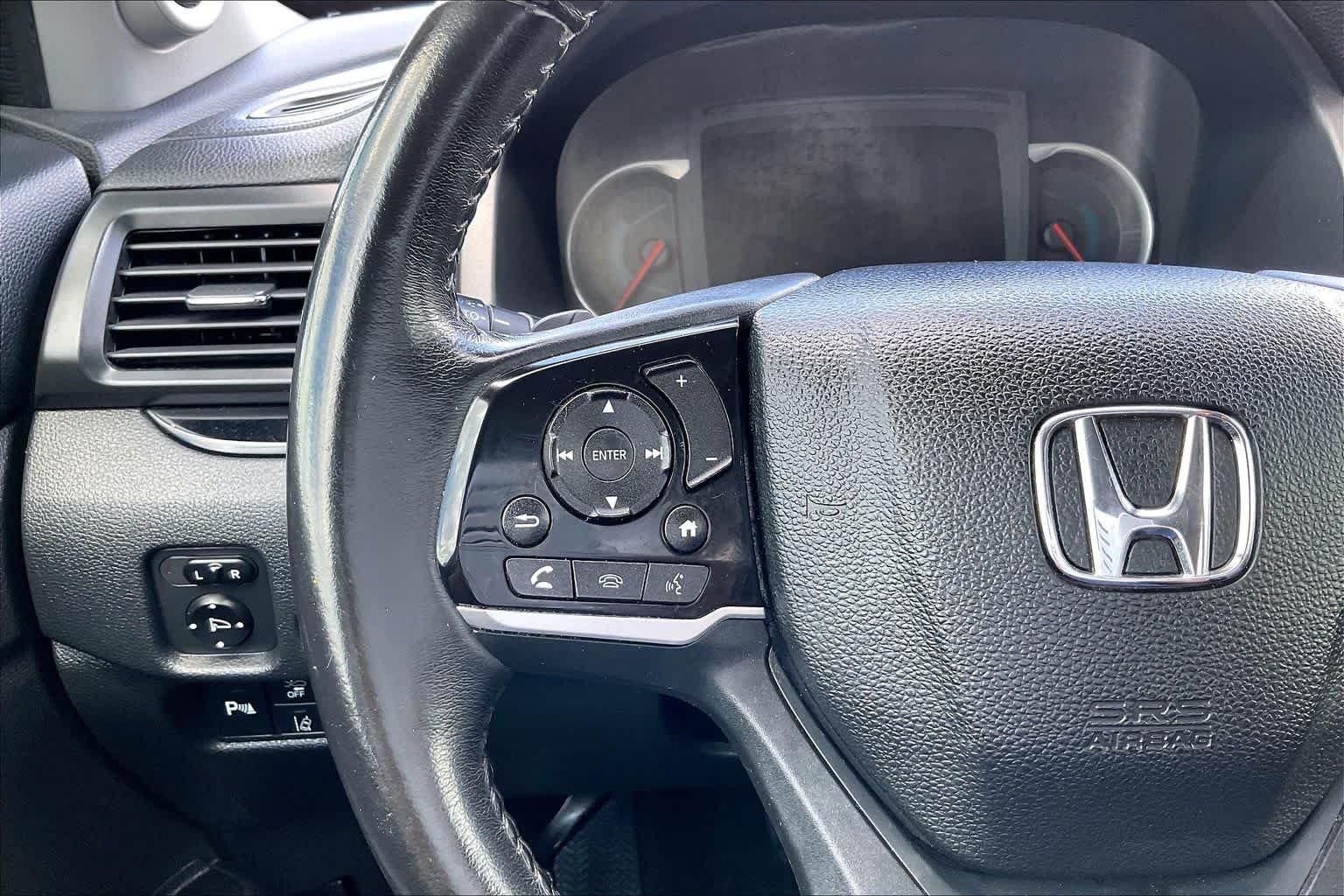 Used 2022 Sonic Gray Pearl Honda Touring 7-Passenger image 24