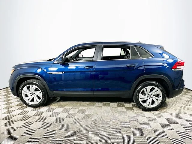 Certified Pre-Owned 2022 Volkswagen Atlas Cross Sport 3.6L V6 SE w/Technology