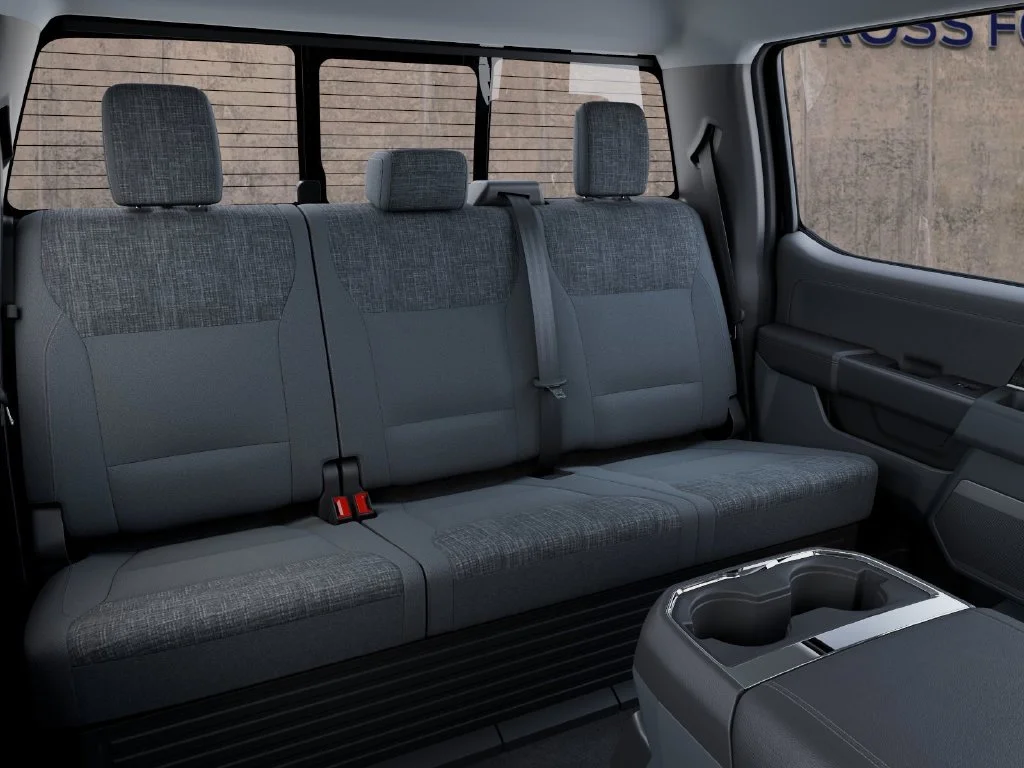 New 2027 Agate Black Metallic Ford F-250® XLT image 11