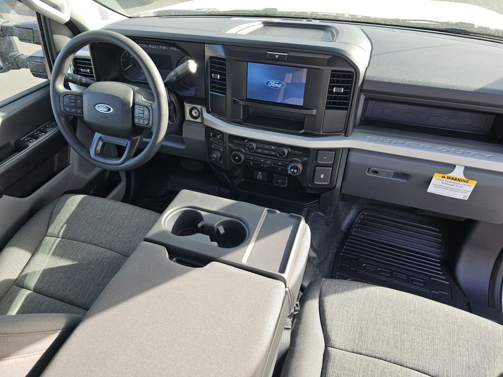 New 2026 Oxford White Ford XL image 29