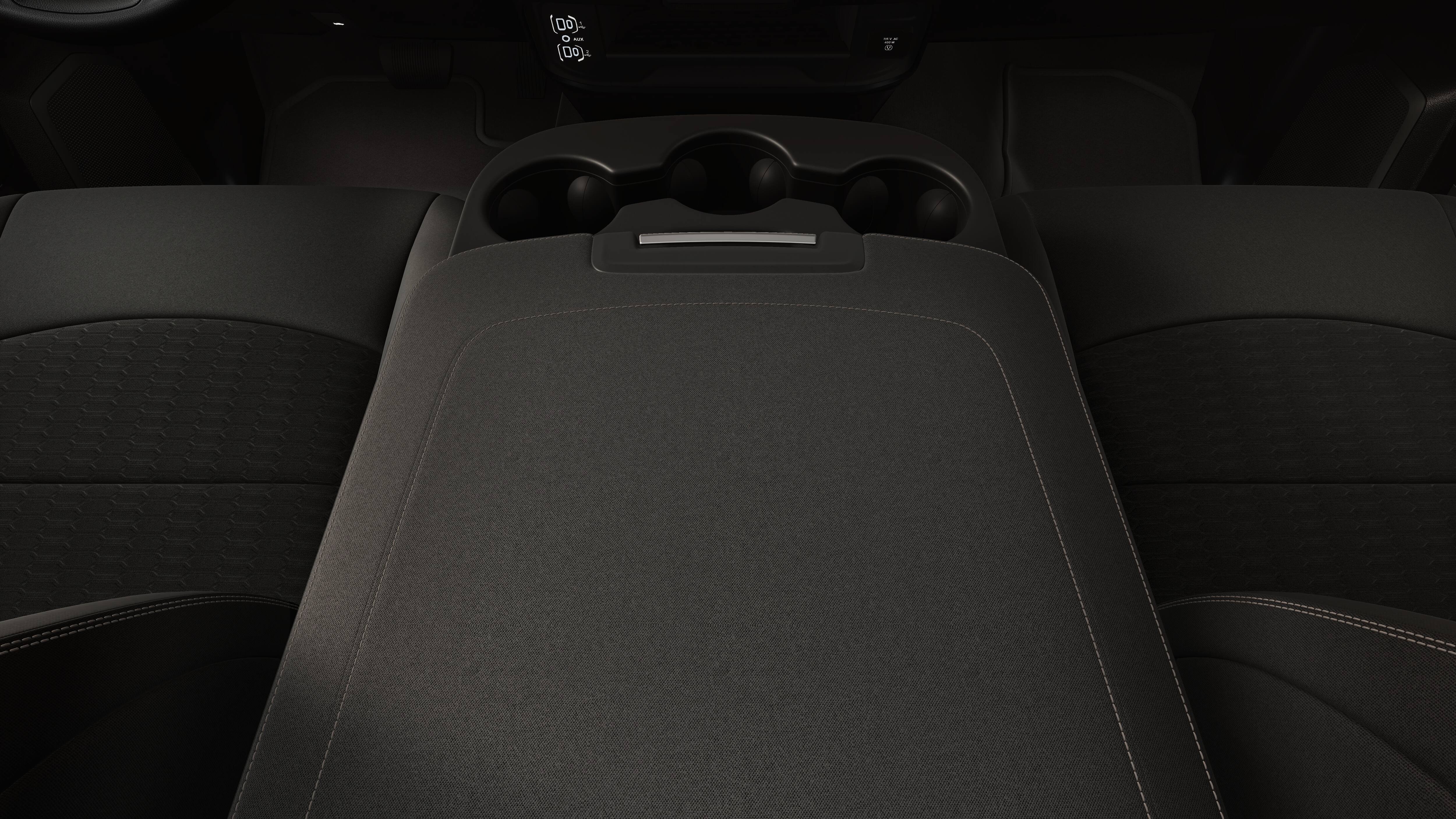 New 2026 Diamond Black Crystal Pearl-Coat Exterior Paint RAM TRADESMAN image 16