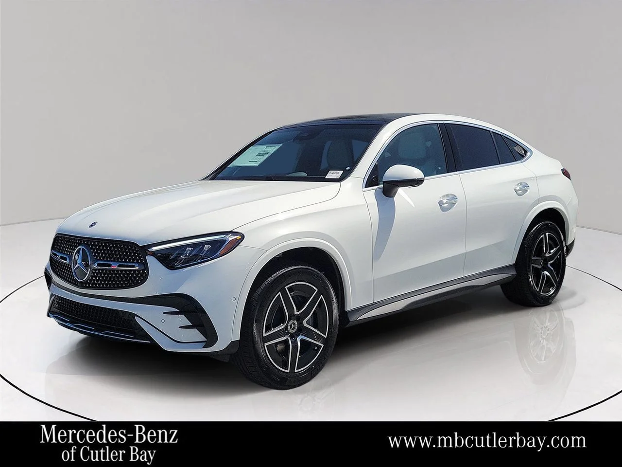 New 2027 Polar White Mercedes-Benz GLC 300 image 1