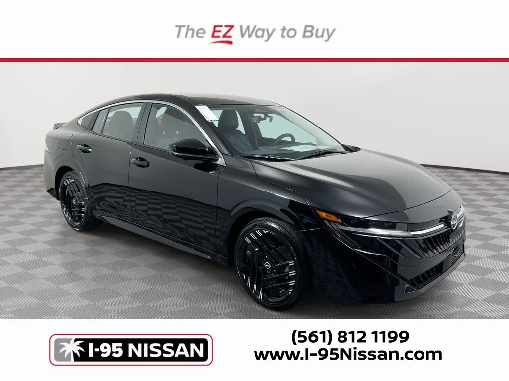 2026 Nissan Sentra SR CVT's photo