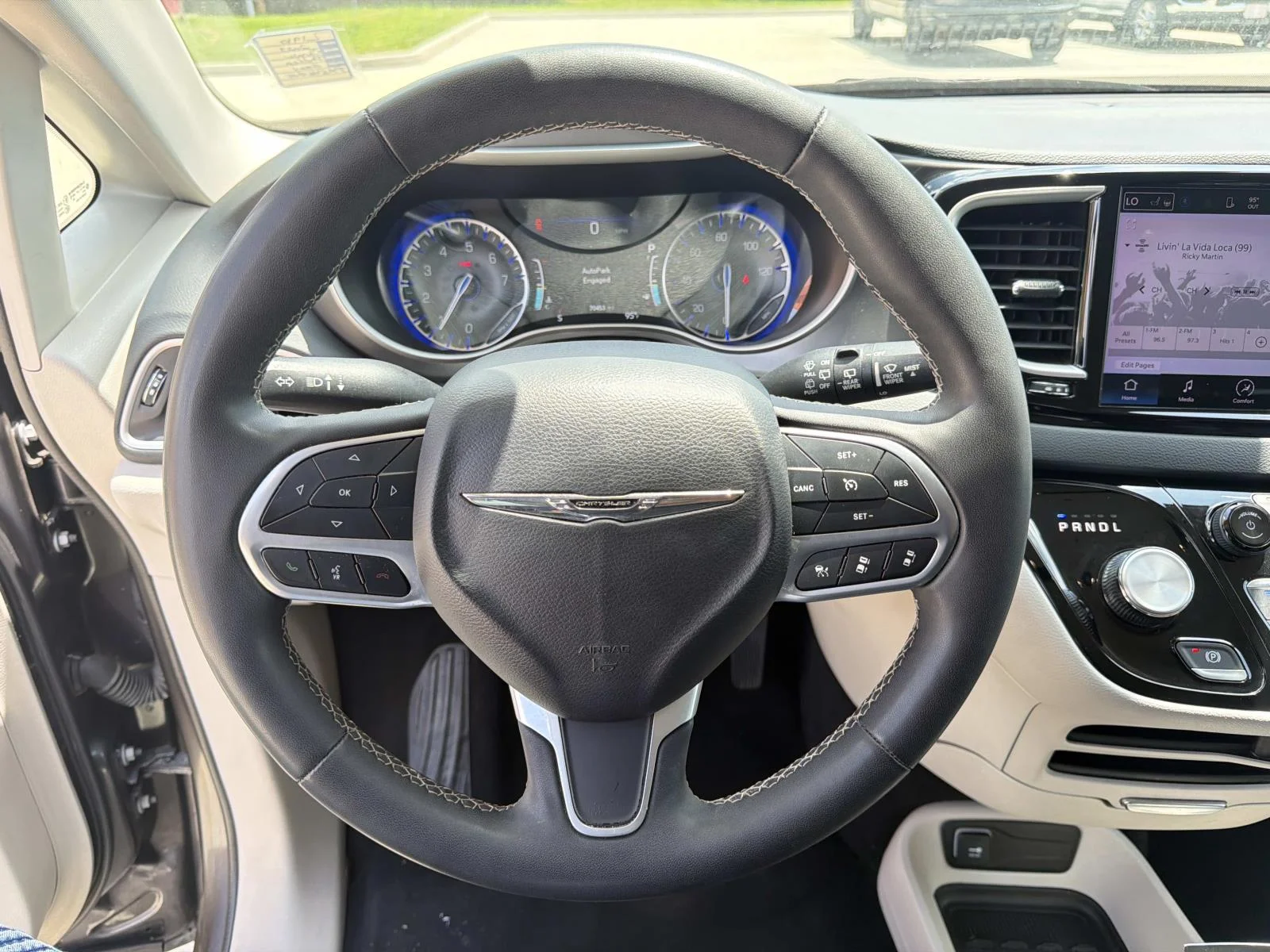 Used 2023 Gray Chrysler Touring L FWD image 21
