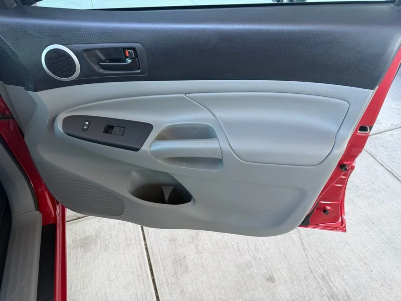 Used 2013 Barcelona Red Met Toyota ACCESS CAB 2WD I4 image 17