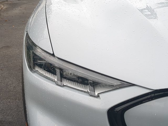 Used 2023 White Ford Premium image 10