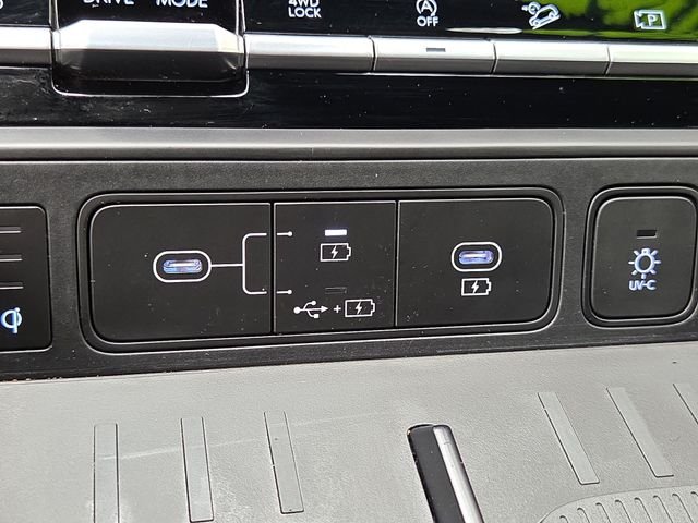 Used 2025 Gray Hyundai Calligraphy image 12