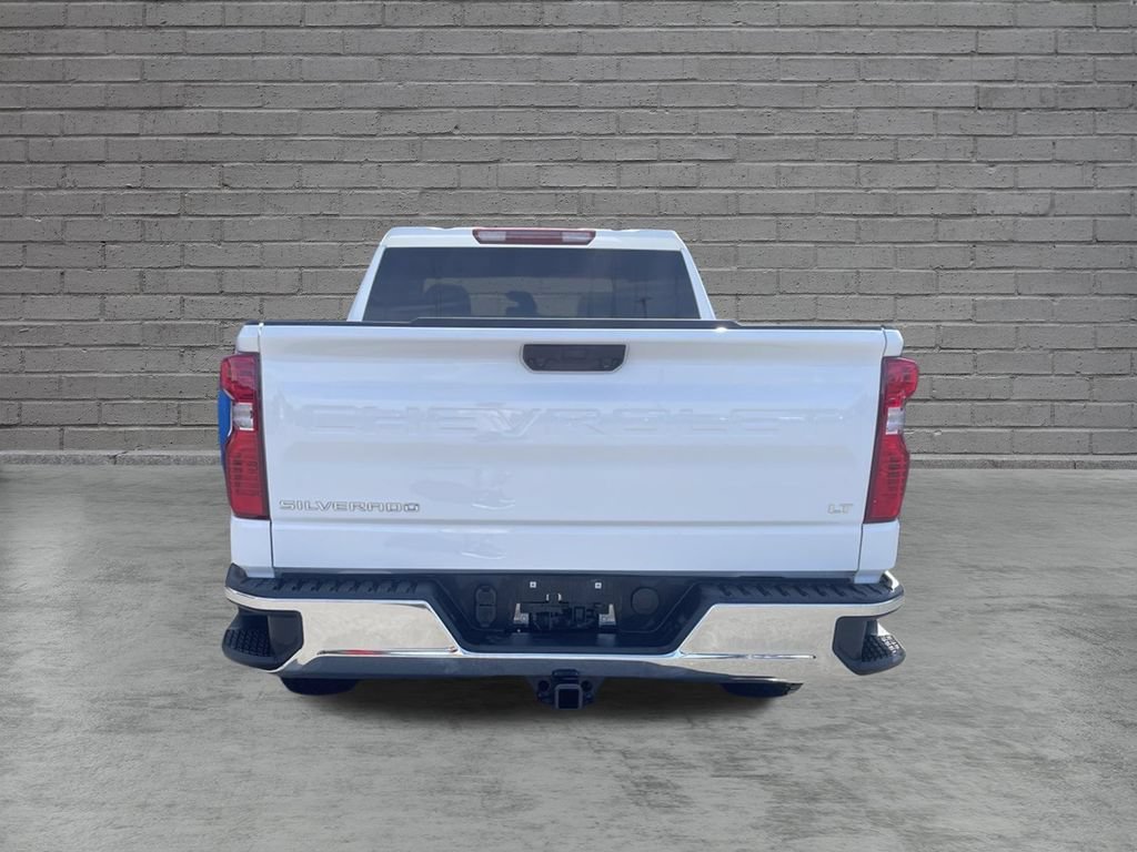 New 2026 Summit White Chevrolet LT (2FL) image 8