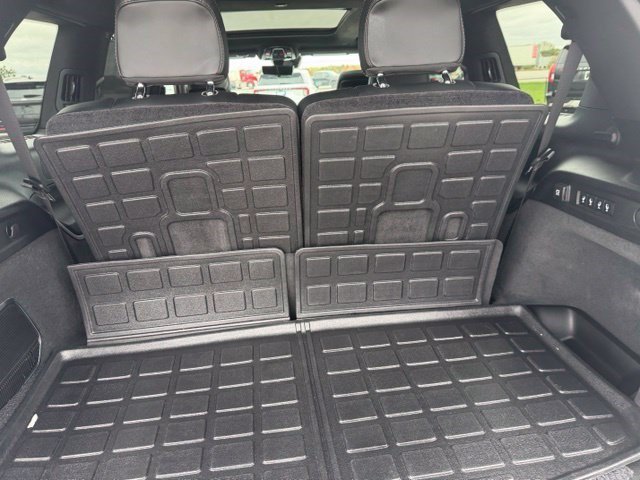 Used 2023 Bright White Clearcoat Jeep Summit Reserve image 36