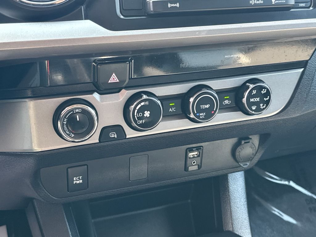 Used 2018 Black Toyota SR5 image 25