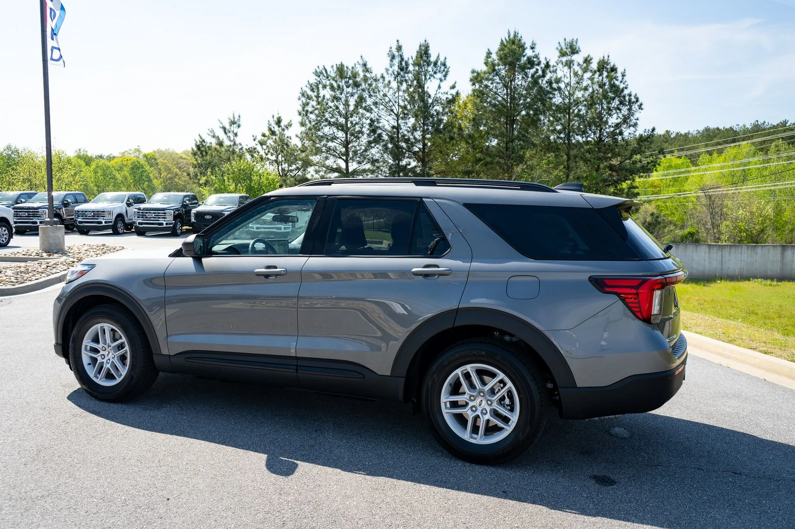New 2026 Carbonized Gray Metallic Ford Active image 7