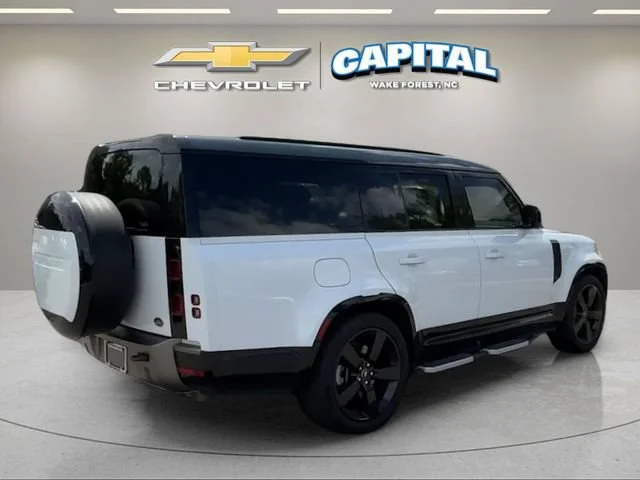 Used 2023 White Land Rover 130 X-Dynamic SE image 5
