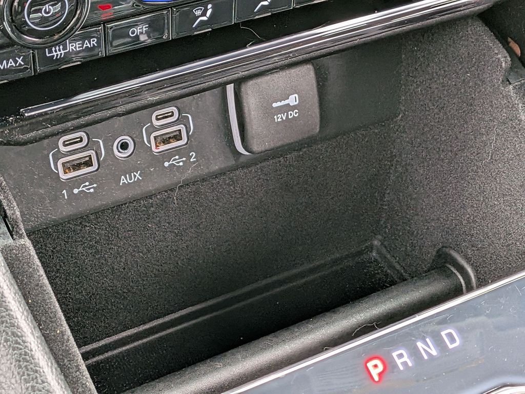 Used 2021 White Jeep Limited image 21