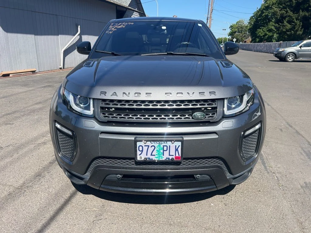Used 2018 Gray Land Rover Landmark Edition image 3