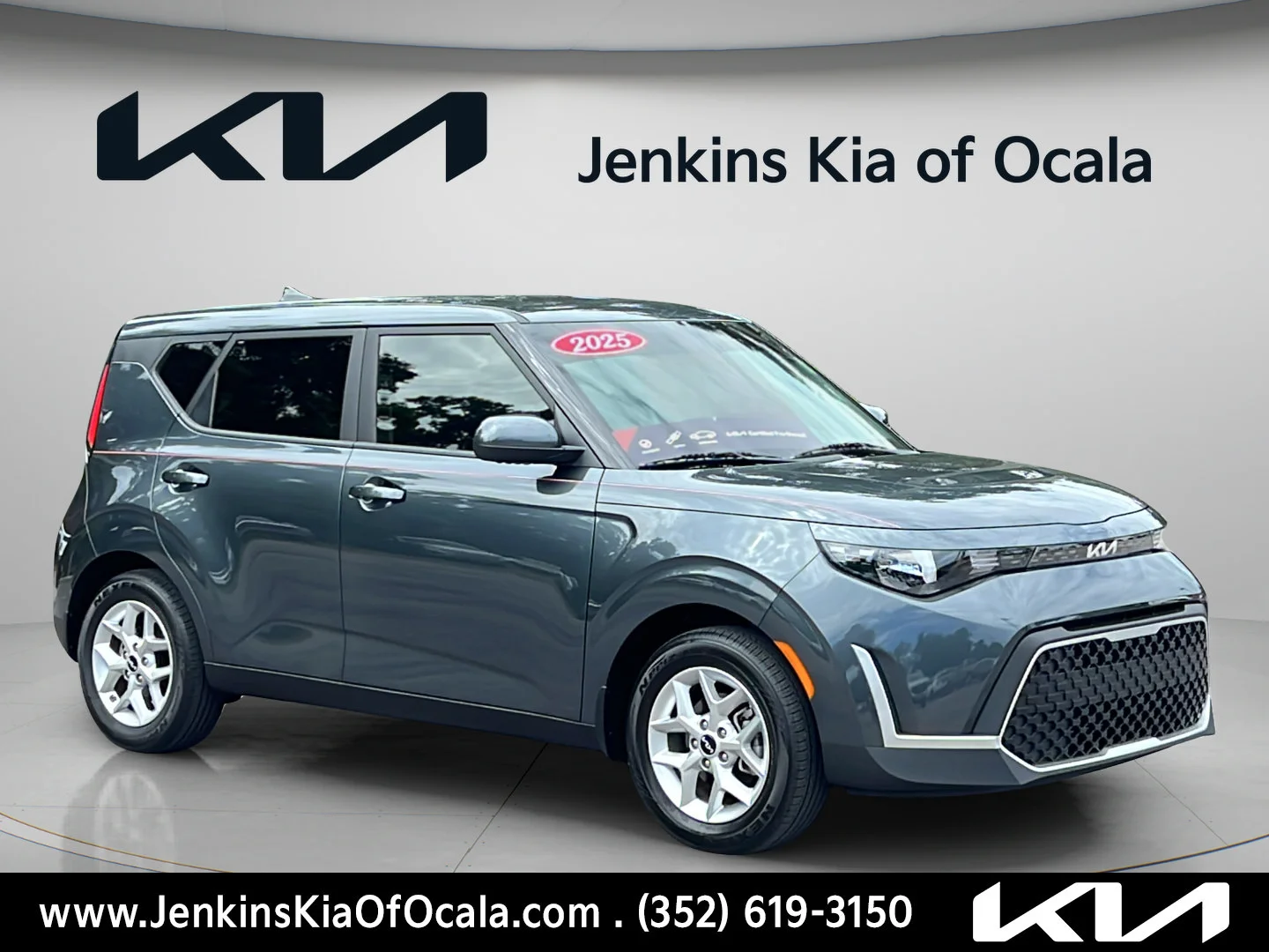 Used 2025 Gravity Gray Kia S image 1