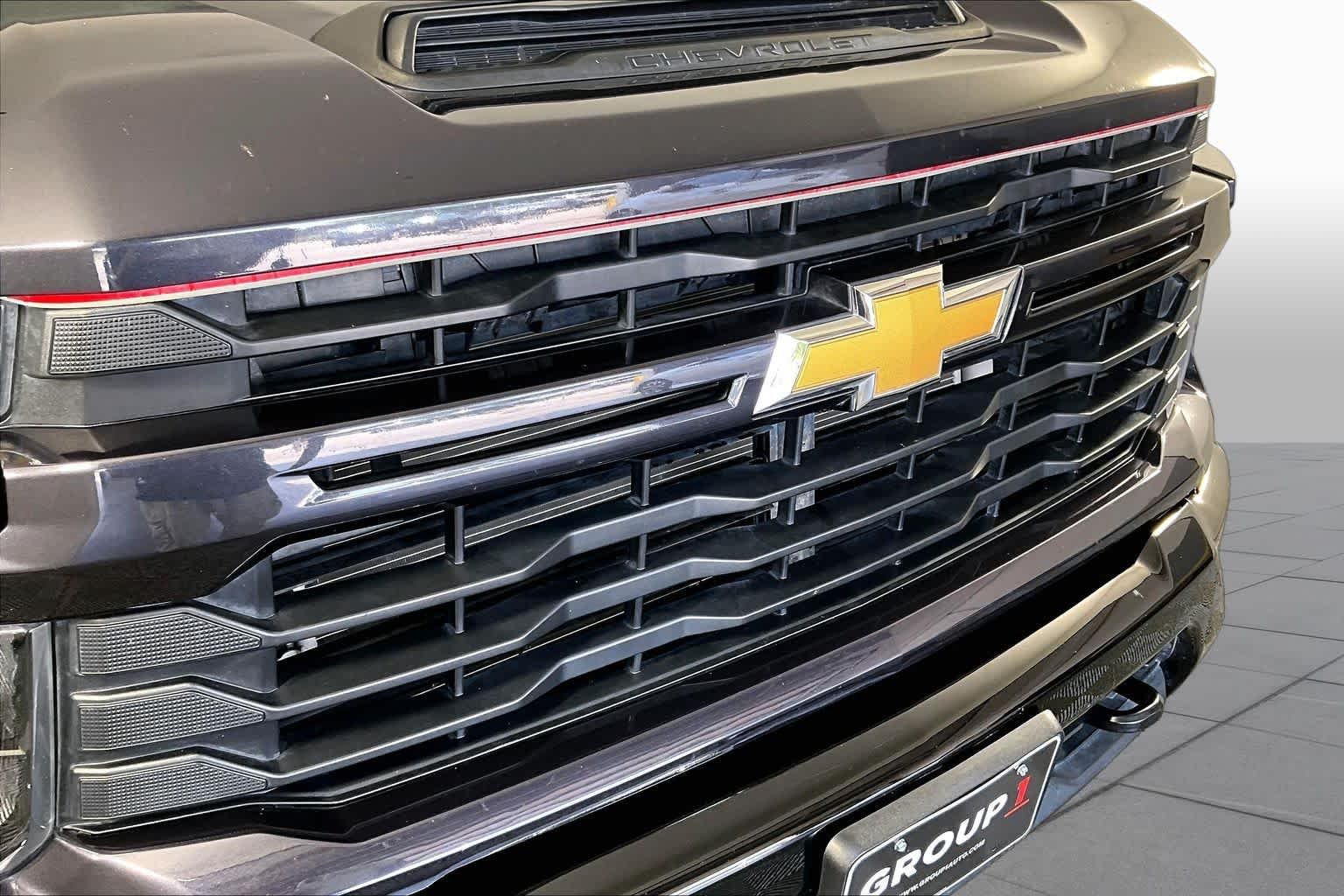 Used 2024 Dark Ash Metallic Chevrolet Custom image 27