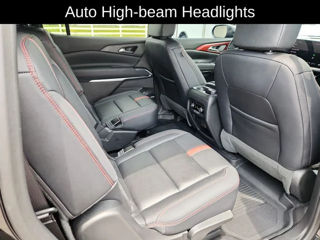 Used 2025  Chevrolet RS image 30