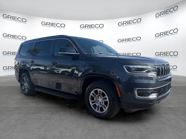 Used 2023 Riverrock Green Jeep Base image 1