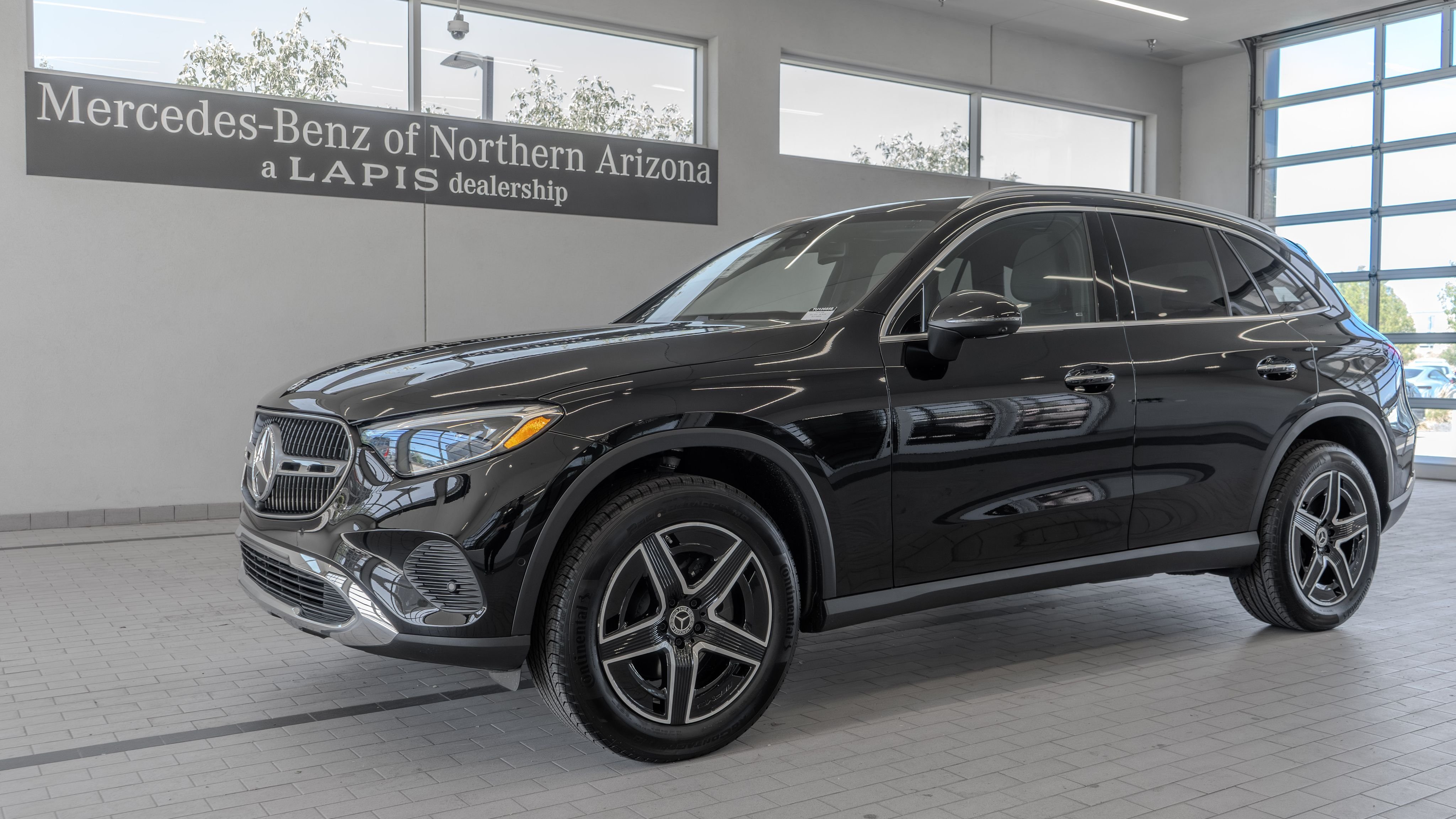 New 2026 Black Mercedes-Benz GLC 300 image 3