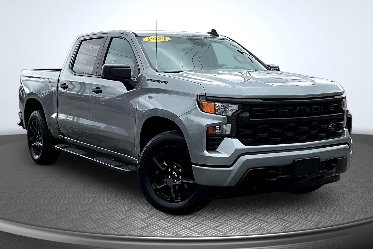 Used 2024 Gray Chevrolet Custom image 2