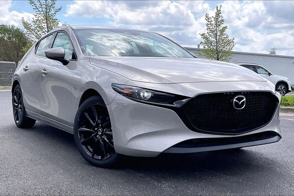 2026 Mazda CX-3 Premium MT 5-Door SKYACTIV's photo