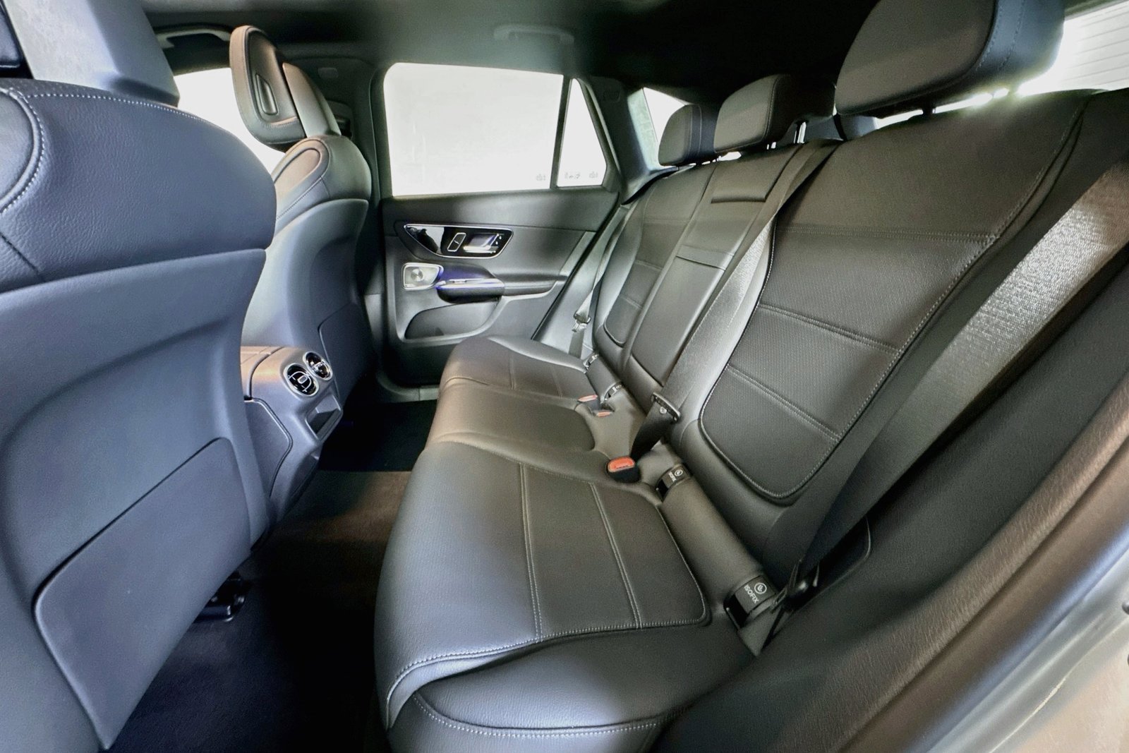 New 2026 Cirrus Silver Metallic Mercedes-Benz GLC 300 image 22