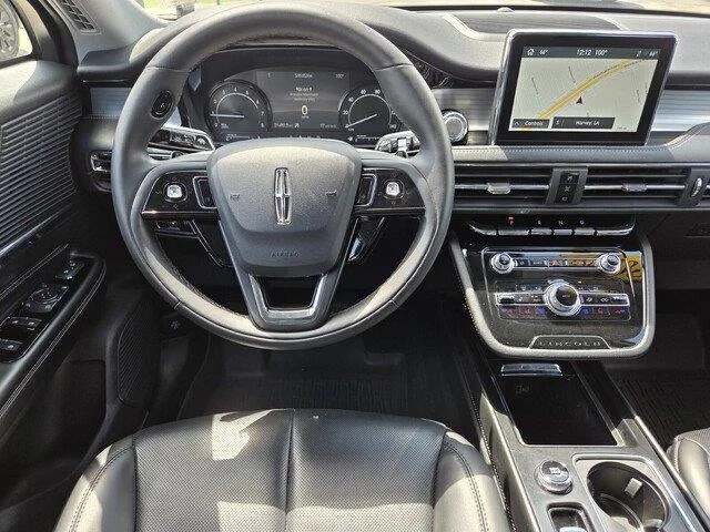 Used 2022 Infinite Black Metallic Clearcoat Lincoln Standard image 23