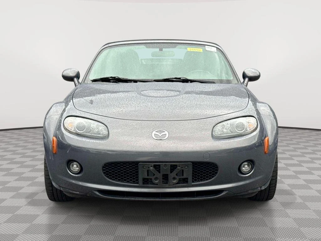 Used 2006 Mazda MX-5 Miata Base with VIN JM1NC25F760114110 for sale in Huntington Station, NY