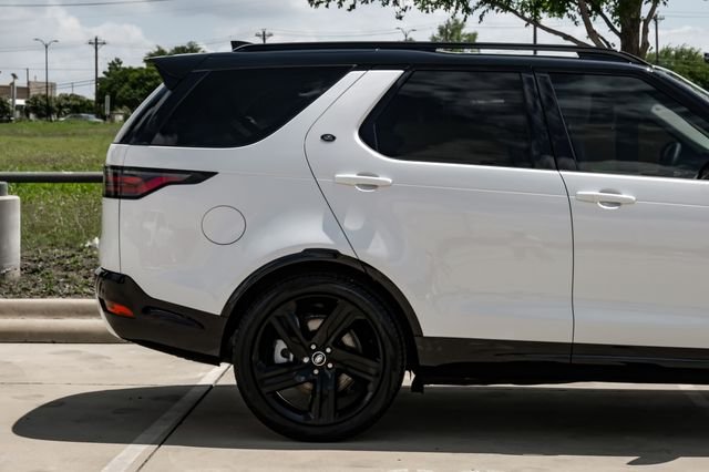 Used 2025 White Land Rover Dynamic SE image 8