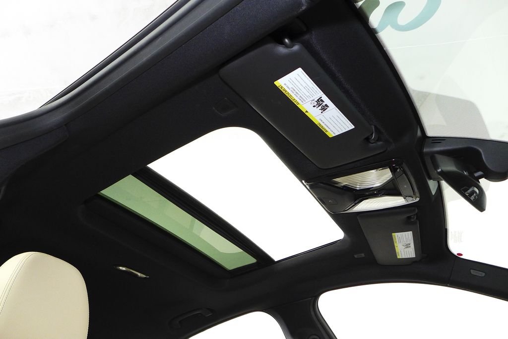 Used 2023 Alpine White BMW eDrive35 image 18