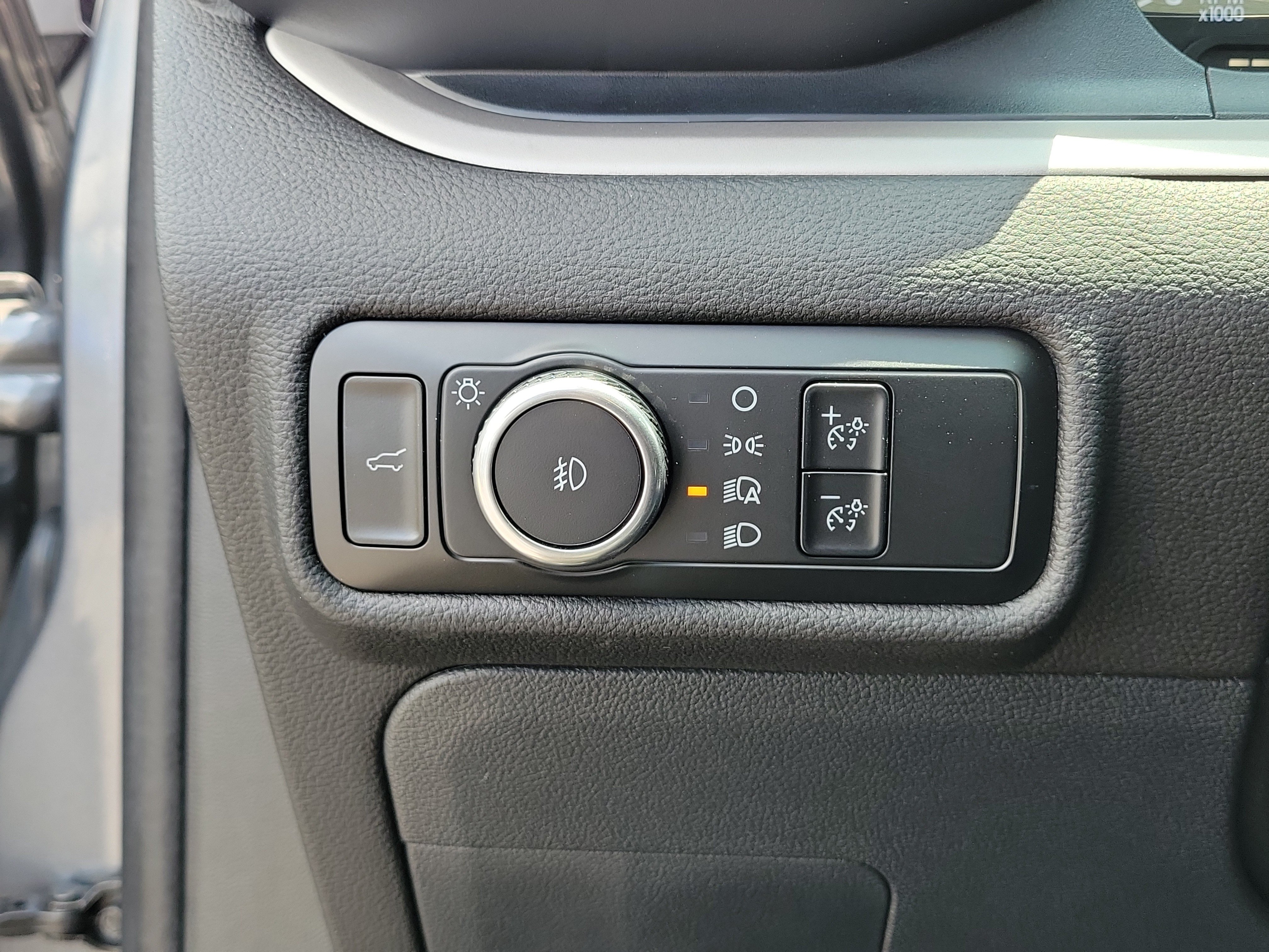 Used 2024 Gray Metallic Ford XLT image 21