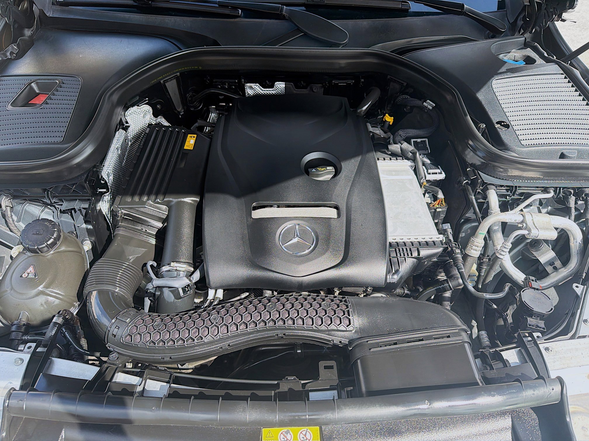 Used 2019 Selenite Gray Metallic Mercedes-Benz GLC 300 image 33
