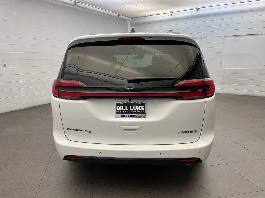 New 2026 White Chrysler Limited image 4