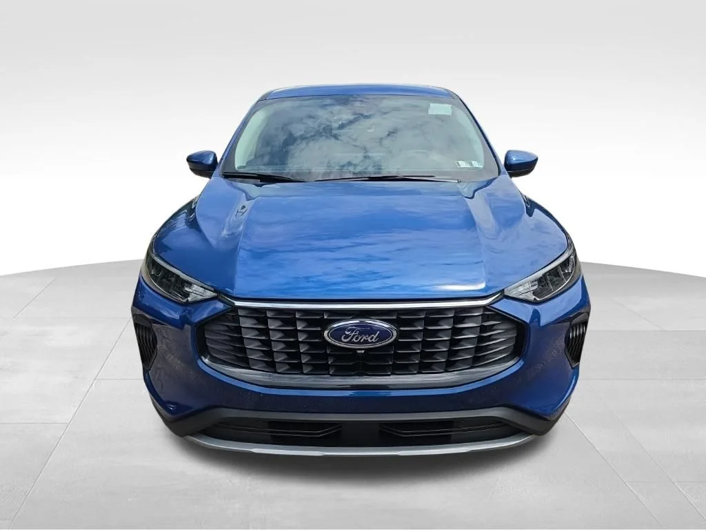 Used 2023 Blue Ford Active image 2