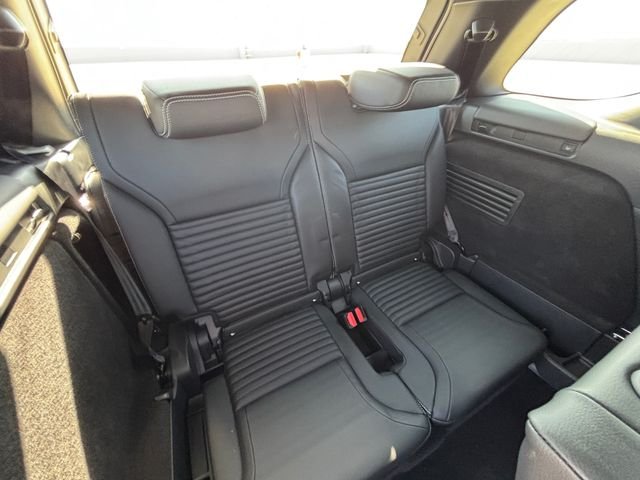 Used 2025 Gray Land Rover Dynamic SE image 17