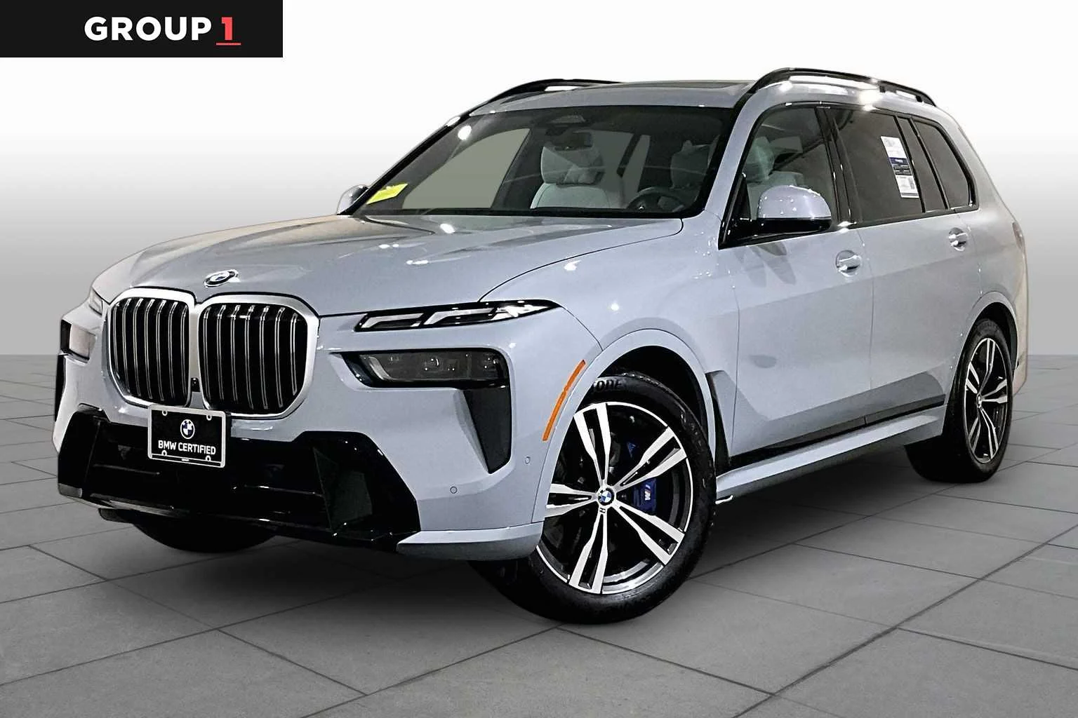 2025 BMW X7 40i