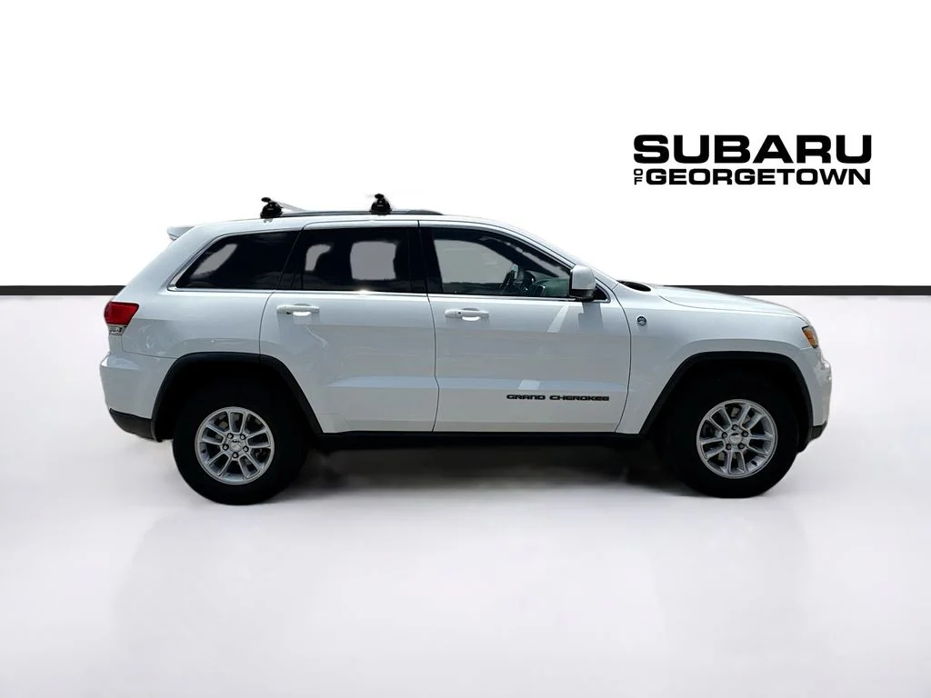 Used 2018 White Jeep Laredo E image 8